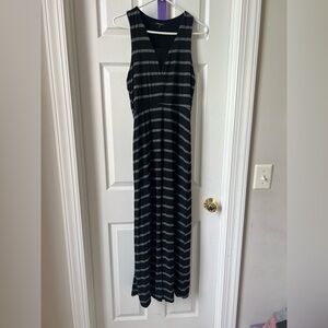 Monteau Black & Gray Striped Sleeveless Maxi Dress